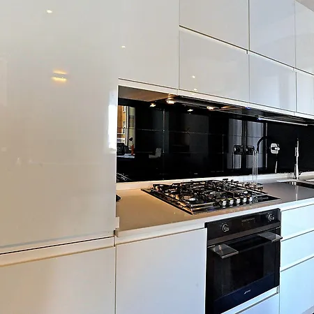 Elegante Al Quadrilatero By Wonderful Italy Lägenhet