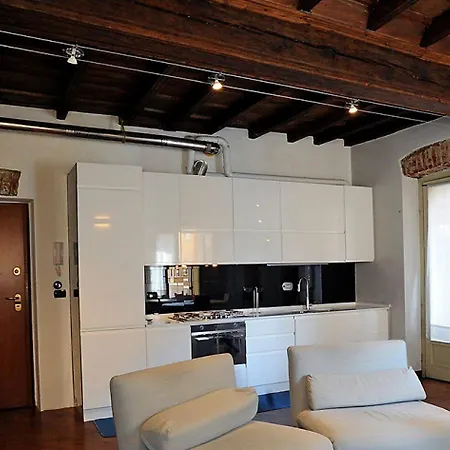 Elegante Al Quadrilatero By Wonderful Italy Lägenhet