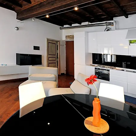 Elegante Al Quadrilatero By Wonderful Italy Lägenhet