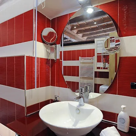 Elegante Al Quadrilatero By Wonderful Italy Lägenhet